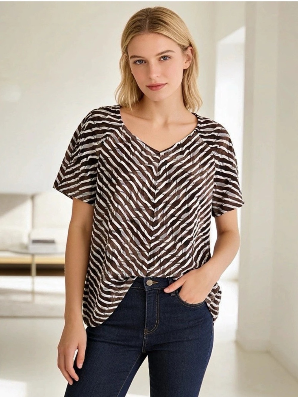 Christopher & Banks Zebra Print V-Neck Blouse in Brown & White Large